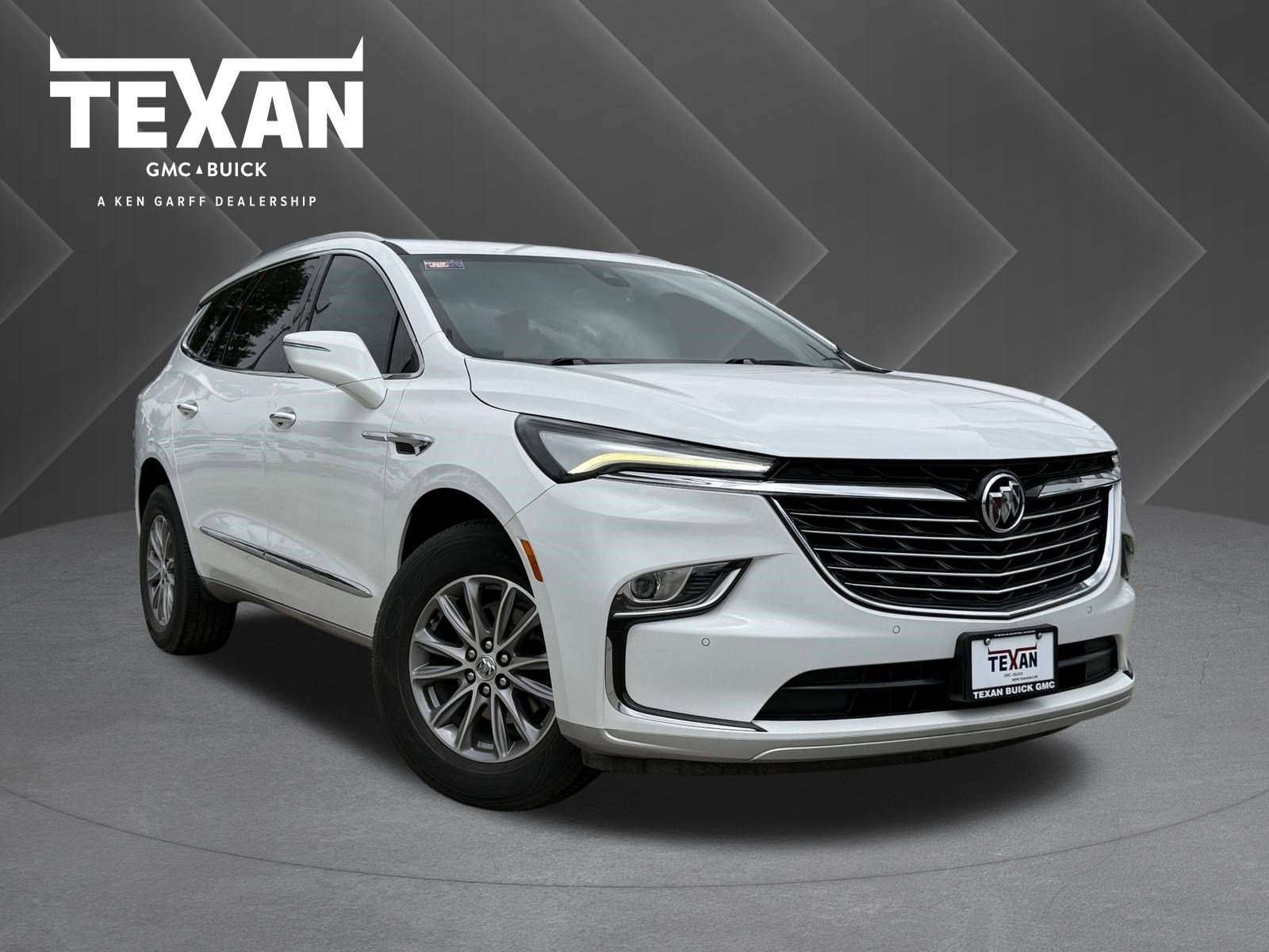 2023 Buick Enclave Essence's photo