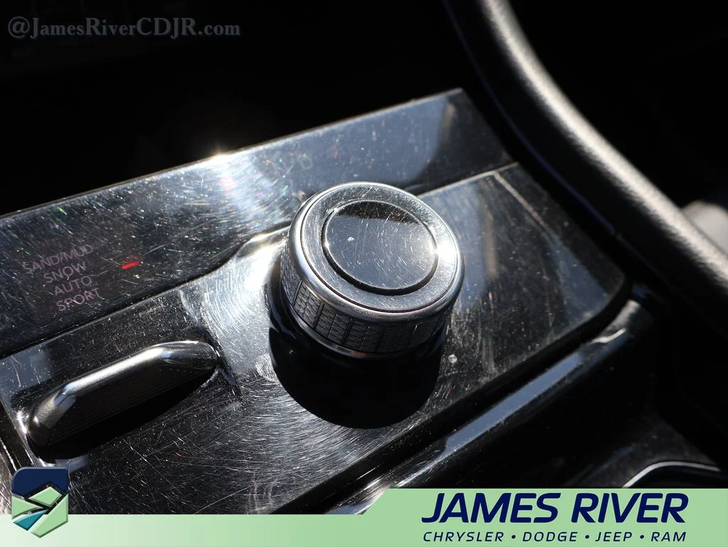 Used 2021 Gray Jeep Limited image 39
