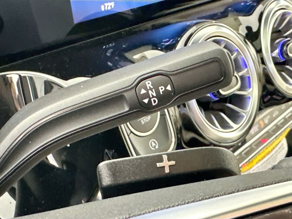 New 2026 Polar White Mercedes-Benz GLA 250 image 16