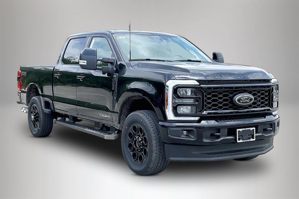 New 2026 Ford Super Duty F-250 Lariat 4D Crew Cab