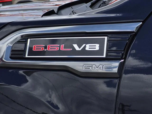 Used 2022 Onyx Black GMC AT4 image 9