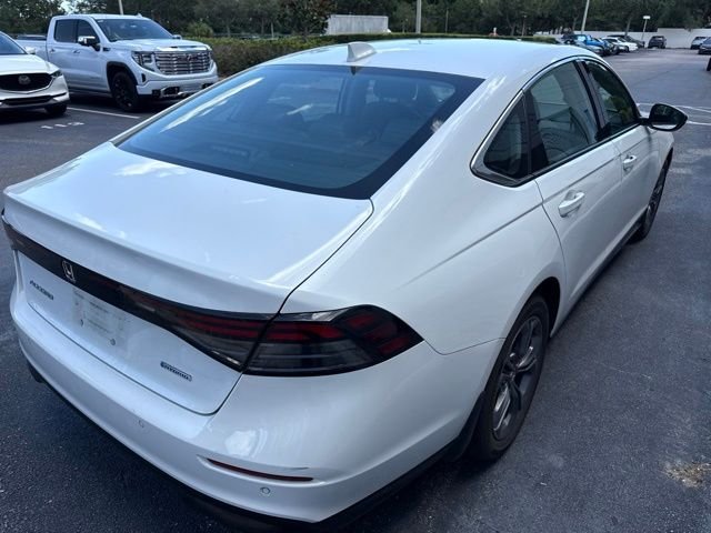 Certified Used 2024 Platinum White Pearl Honda EX-L image 5