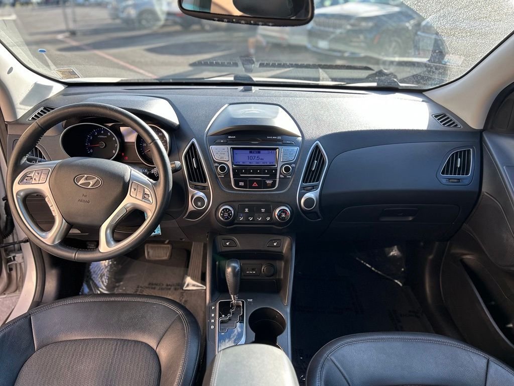 Used 2012 Diamond Silver Hyundai GLS image 28