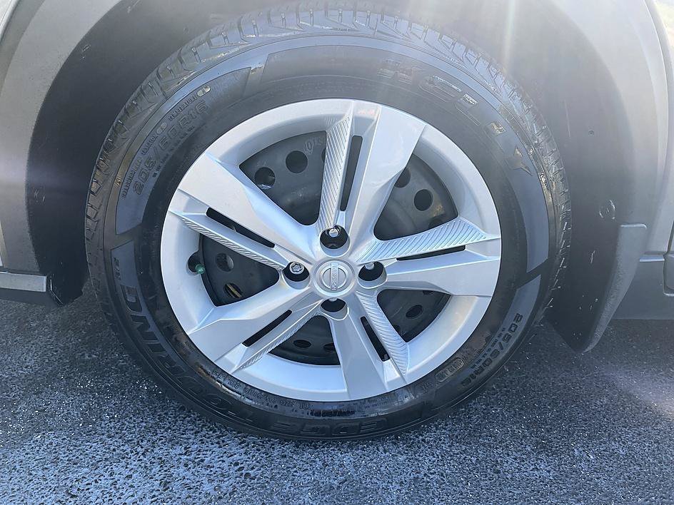 Used 2021 Gun Metallic Nissan S image 29