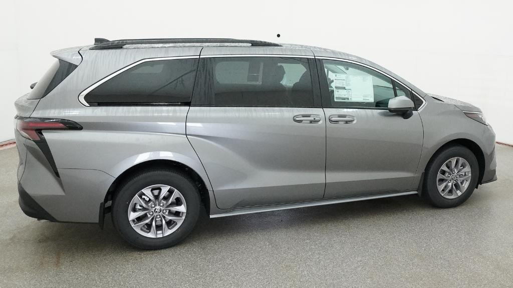 New 2026 Heavy Metallic Toyota LE image 22