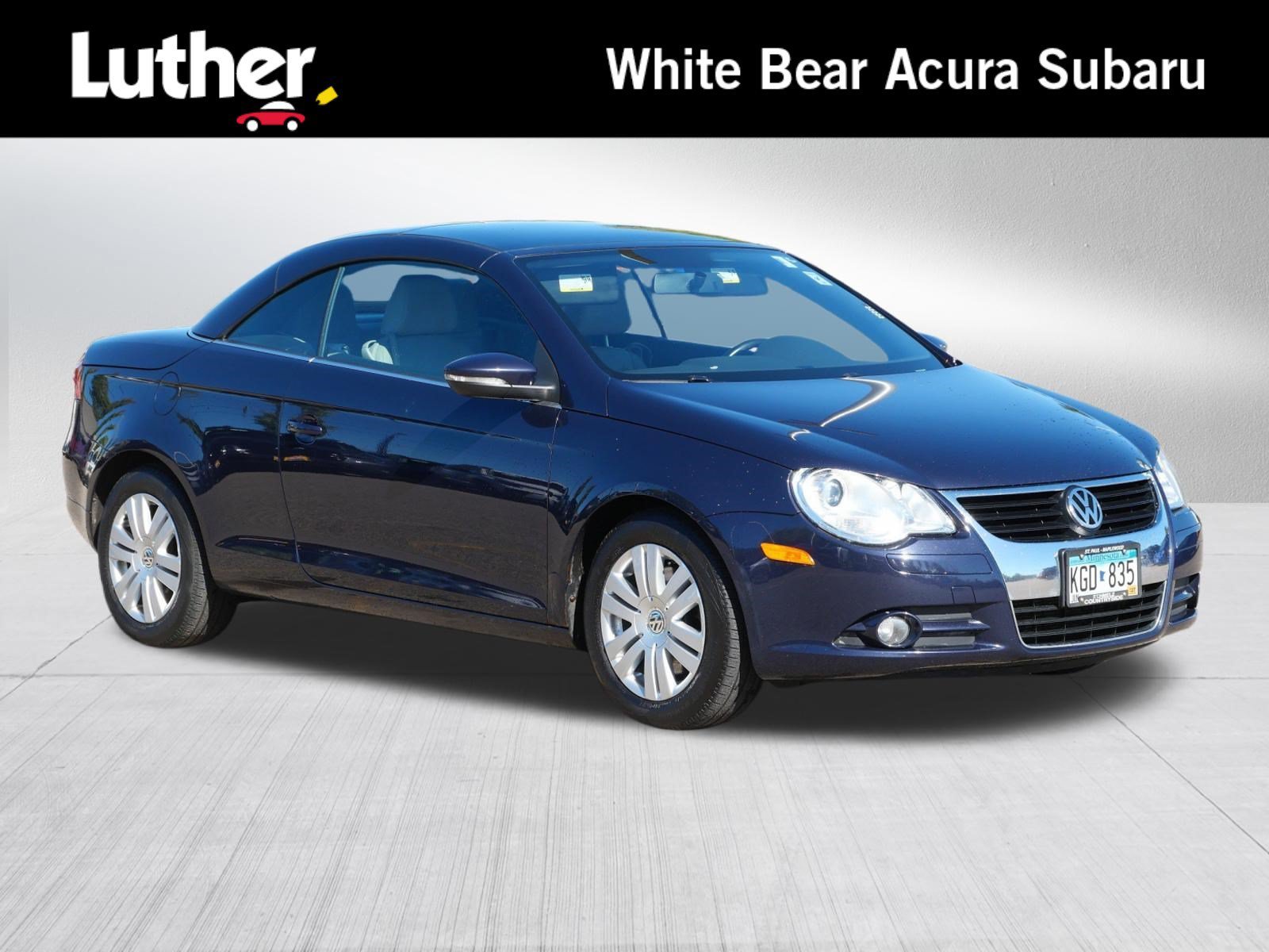 Used 2010 Eismeer Blue Metallic Volkswagen Komfort image 1