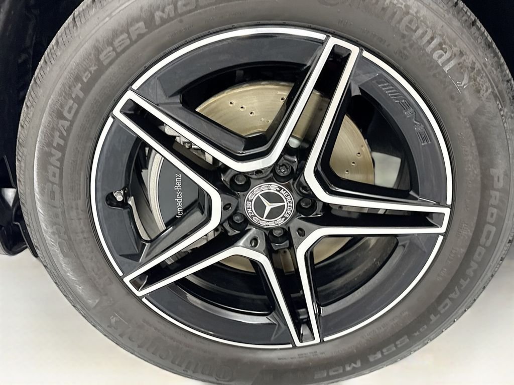 Certified Used 2024 MANUFAKTUR Patagonia Red Metallic Mercedes-Benz GLB 250 image 31