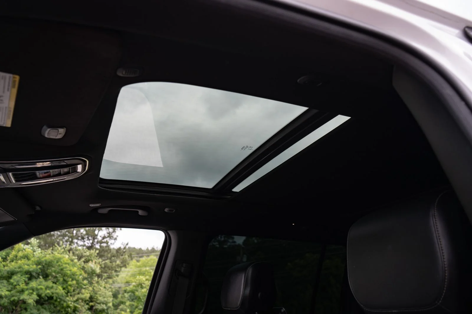 Used 2022 White Jeep Series I image 16