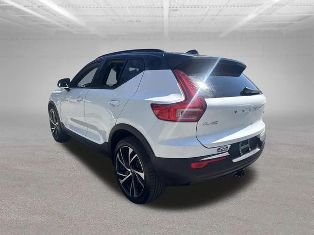 Used 2021 White Volvo R-Design image 12