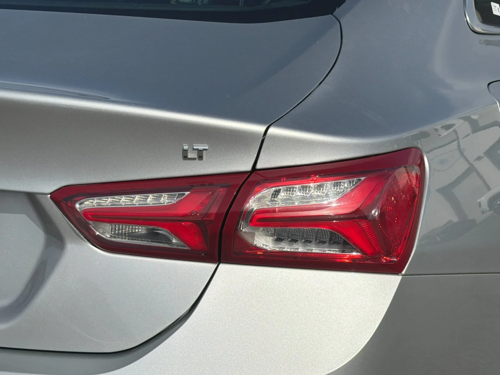 Used 2020 SILVER ICE METALLIC Chevrolet LT image 37