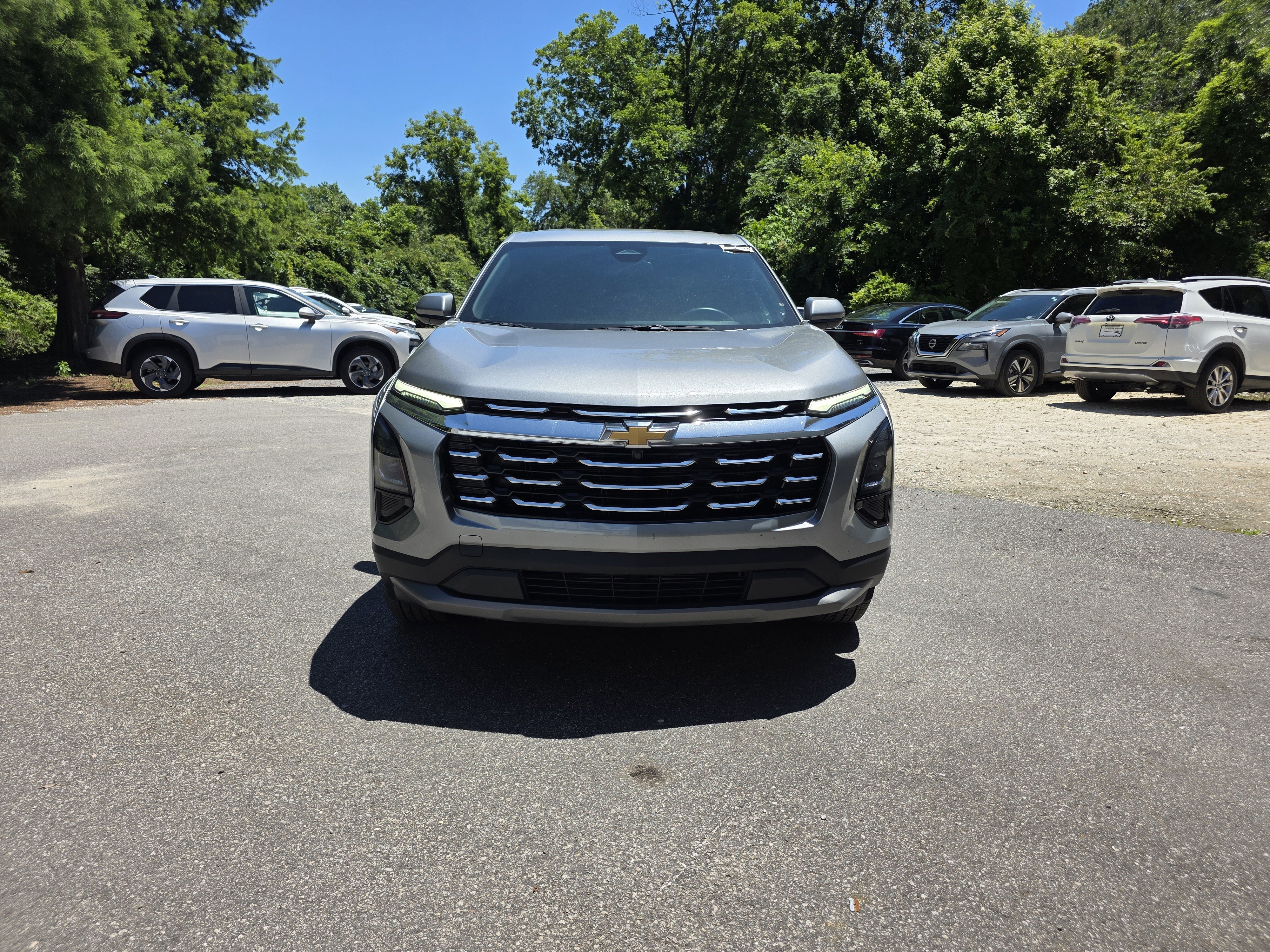 Used 2025 Sterling Gray Metallic Chevrolet FWD LT image 26