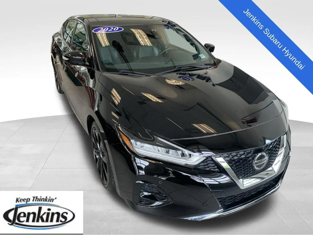 2020 Nissan Maxima SR's photo