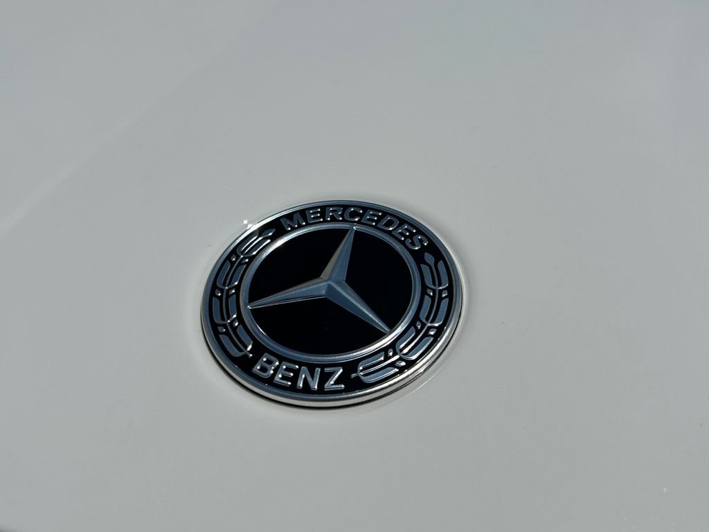 New 2026 Polar White Mercedes-Benz GLA250 image 29