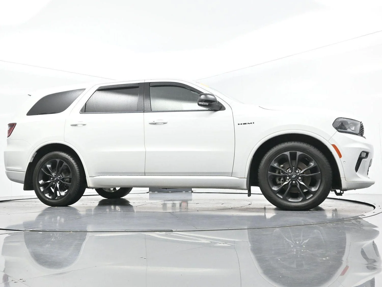 Used 2022 White Knuckle Clearcoat Dodge R/T Plus image 50