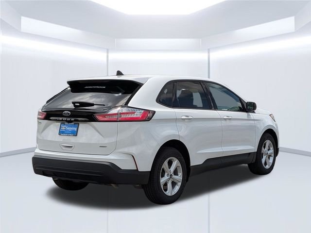 Used 2022 White Ford SE image 6