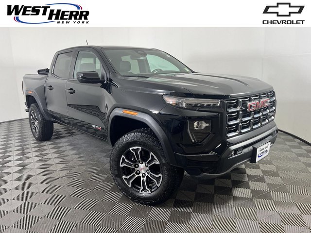 2024 GMC Canyon 4WD AT4