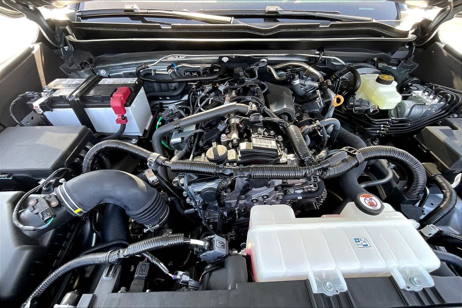 2025 Toyota Tacoma SR5 - Photo 16