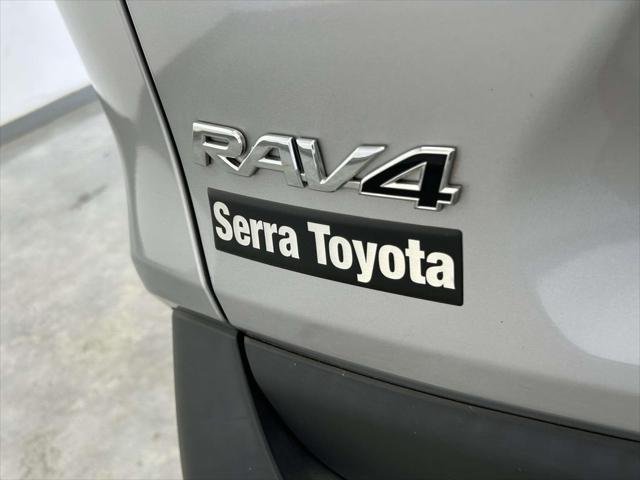 2024 Toyota RAV4 XLE Premium - Photo 9