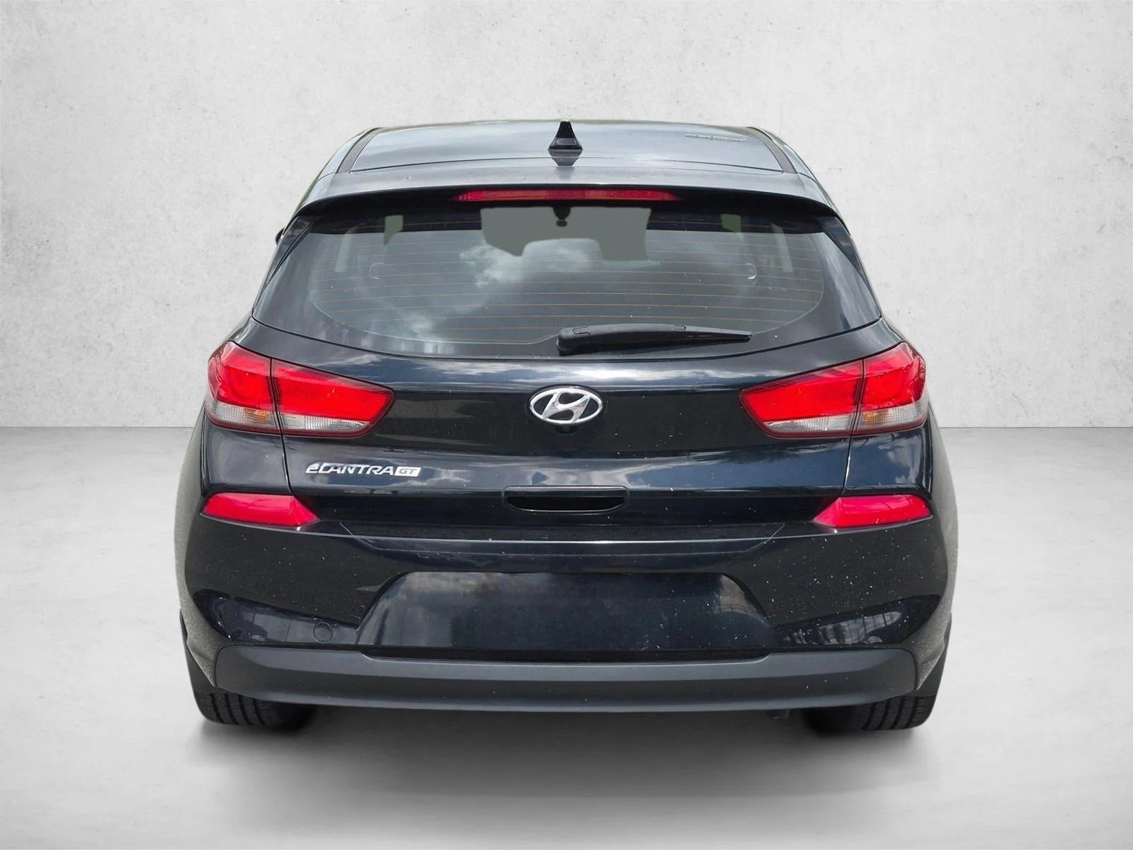 Used 2018 Black Noir Pearl Hyundai  image 6
