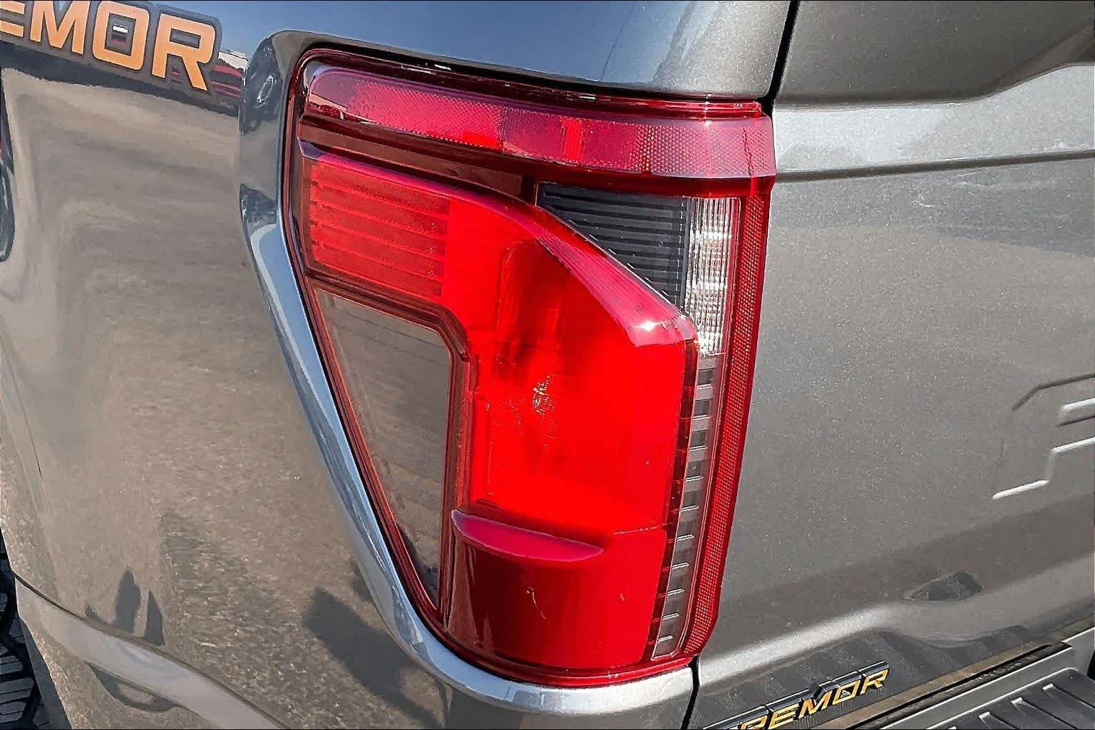 New 2026 Carbonized Gray Metallic Ford Tremor® image 14