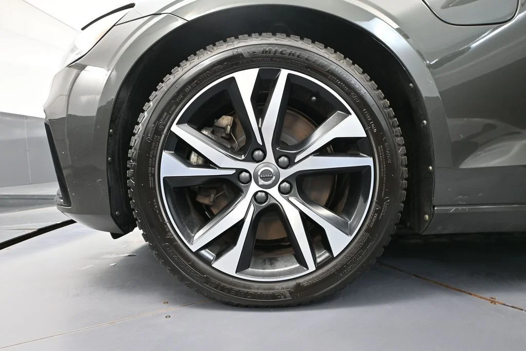 2022 Volvo S60 R-Design Expression - Photo 17