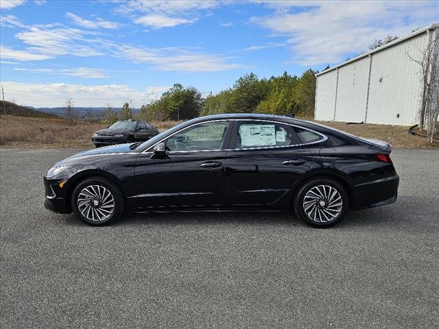 Used 2024 Carbon Blue Hyundai SEL image 3