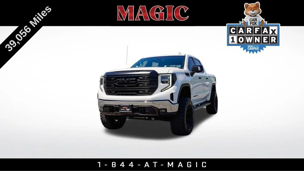 2022 GMC Sierra 4WD Crew Cab Short Box SLT's photo