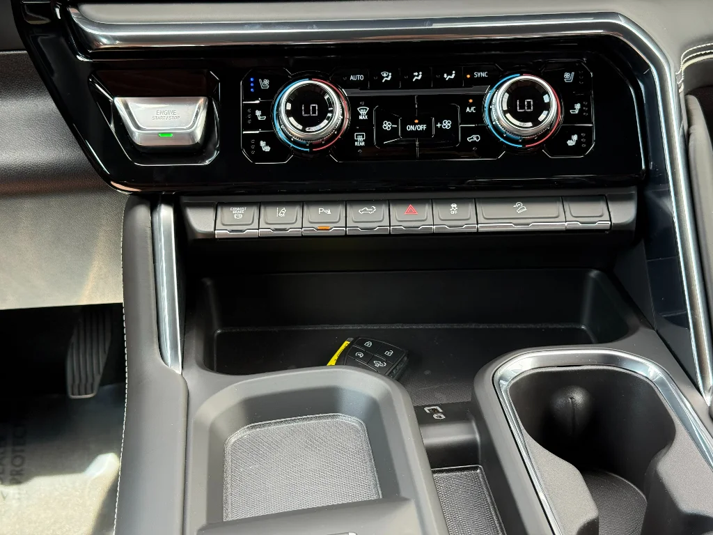 2026 GMC Sierra 2500HD Denali Ultimate - Photo 37