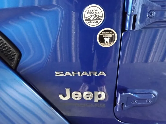 Used 2020 Blue Jeep Unlimited Sahara image 10