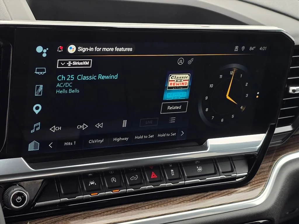 Used 2025 Gray Chevrolet RST image 21