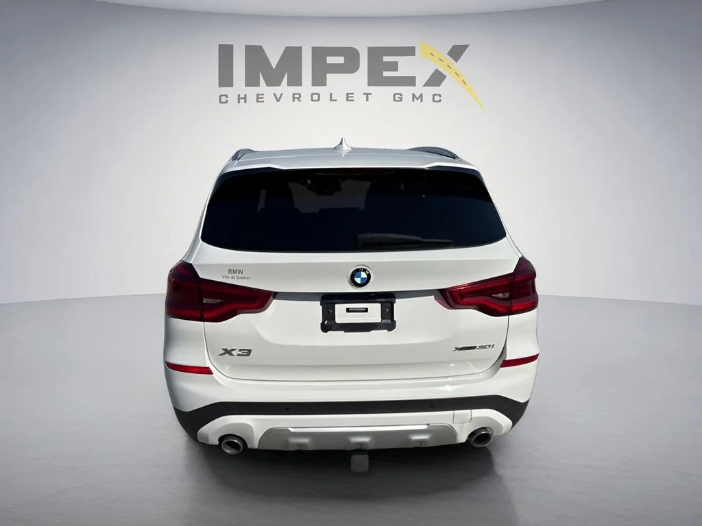 Used 2021 White BMW xDrive30i image 3