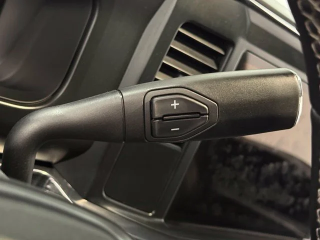 Used 2025 Red Ford Lariat image 17