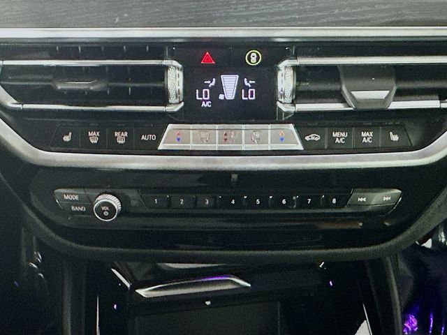 Used 2023 Gray BMW xDrive30i image 17