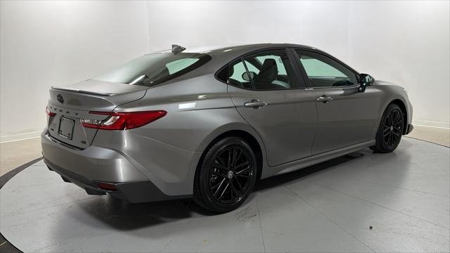 Certified Used 2026 PRECIOUS METAL Toyota SE image 5