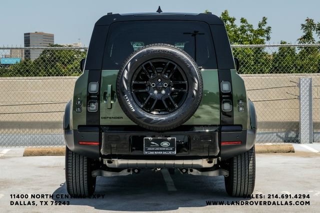New 2026 Woolstone Green Metallic Land Rover S image 9