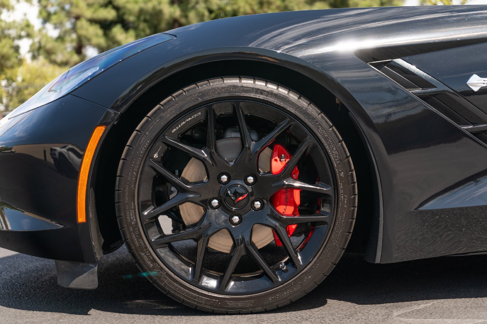Used 2019 Black Chevrolet Stingray image 6