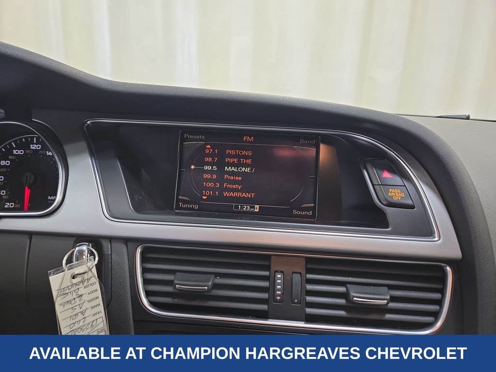 Used 2010 Aruba Blue Pearl Effect Audi 2.0T Prestige image 17