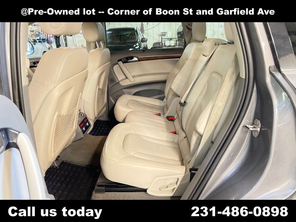 Used 2013  Audi  image 26
