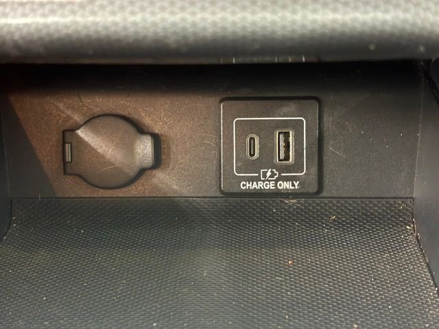Used 2020 Gray Nissan SL image 35