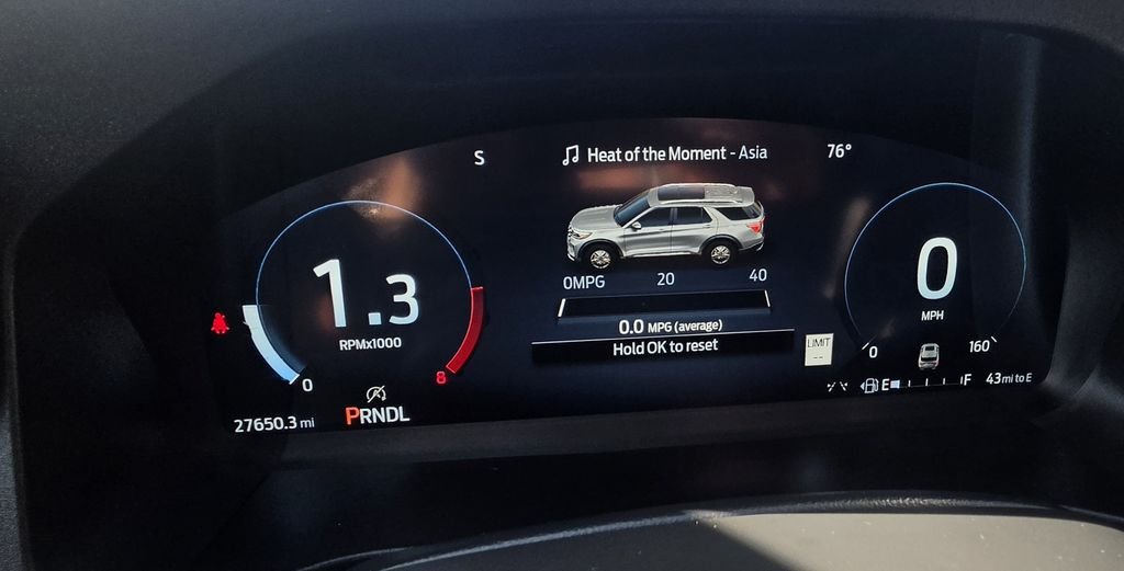 Used 2025 White Metallic Ford Active image 19
