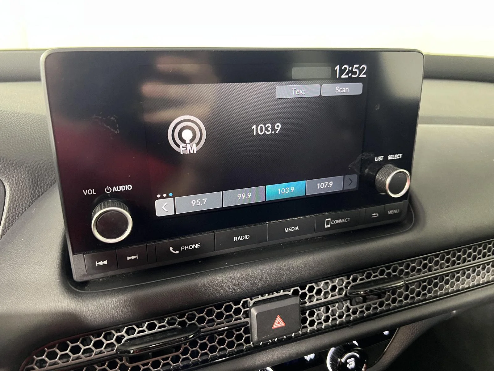 Used 2023 Nordic Forest Pearl Honda Sport image 14