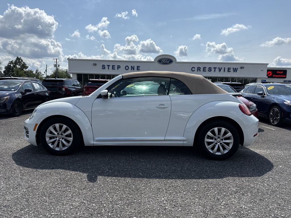 Used 2017 White Volkswagen 1.8T S image 4