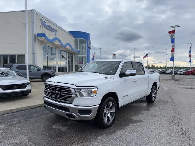 2024 RAM 1500 Laramie 4x4 Crew Cab 5'7's photo