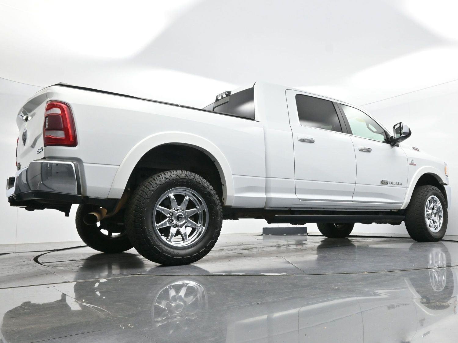 Used 2022 Bright White Clearcoat Ram Longhorn image 53