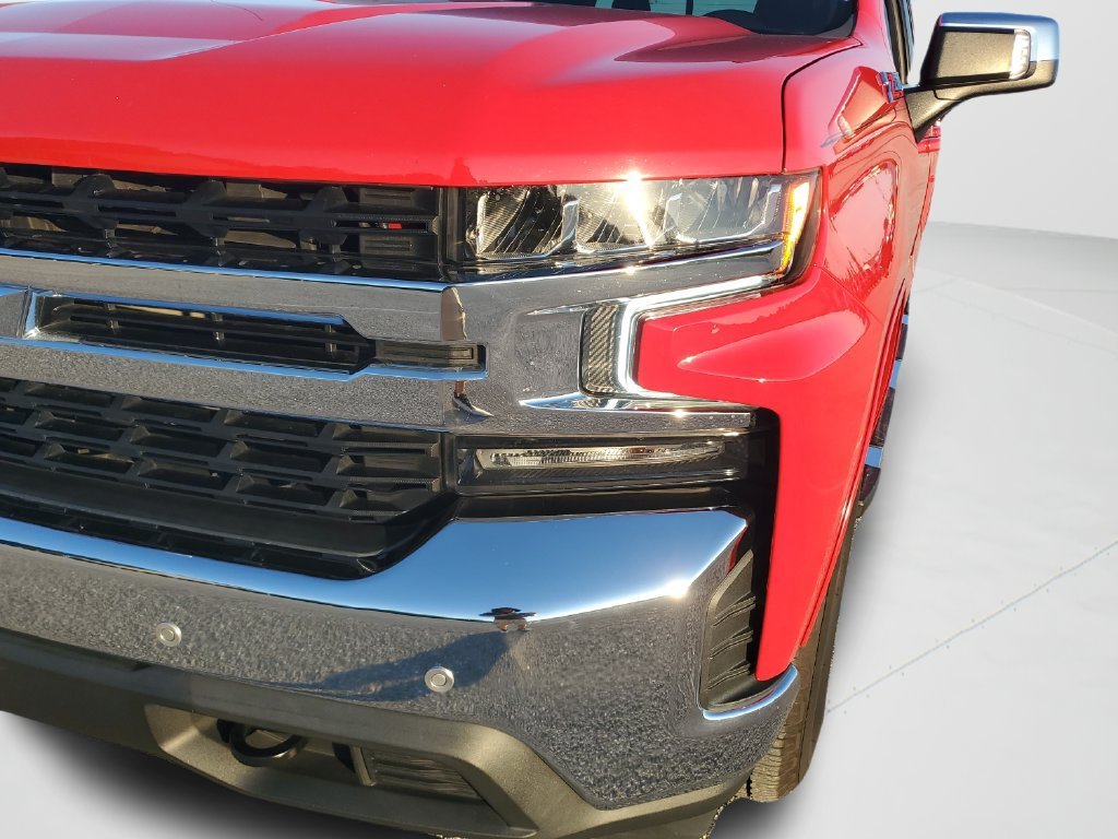 Used 2021 RED HOT Chevrolet LT image 24