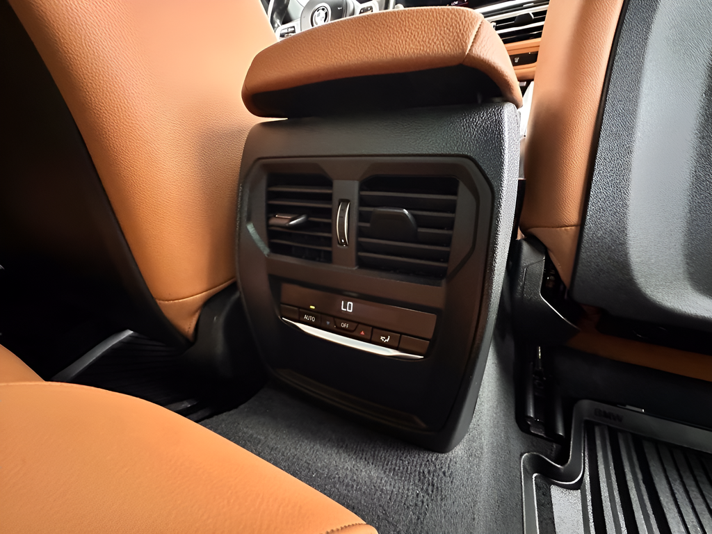 2024 BMW 4 Series M440i - Photo 18