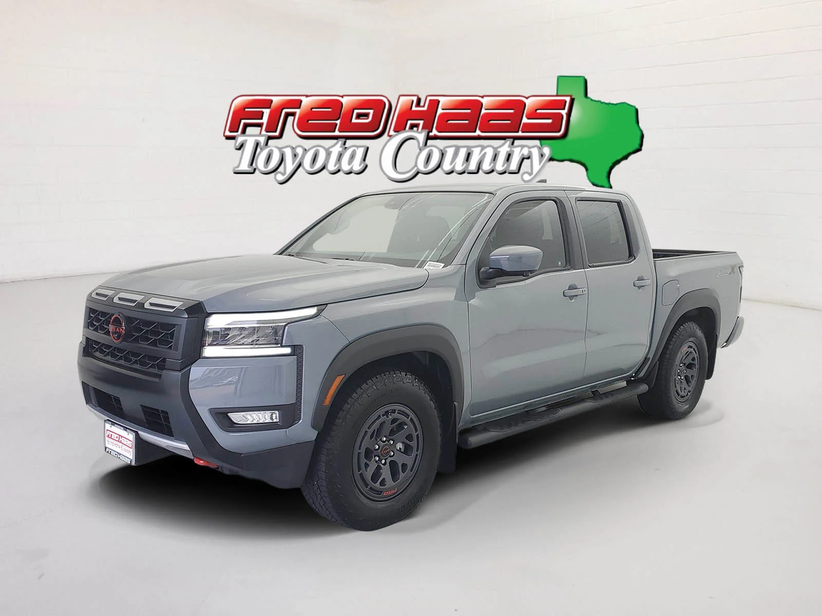 2025 Nissan Frontier PRO-X Crew Cab 4X2's photo