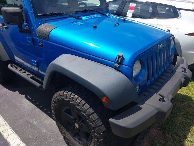 Used 2015 Blue Jeep Sport image 2