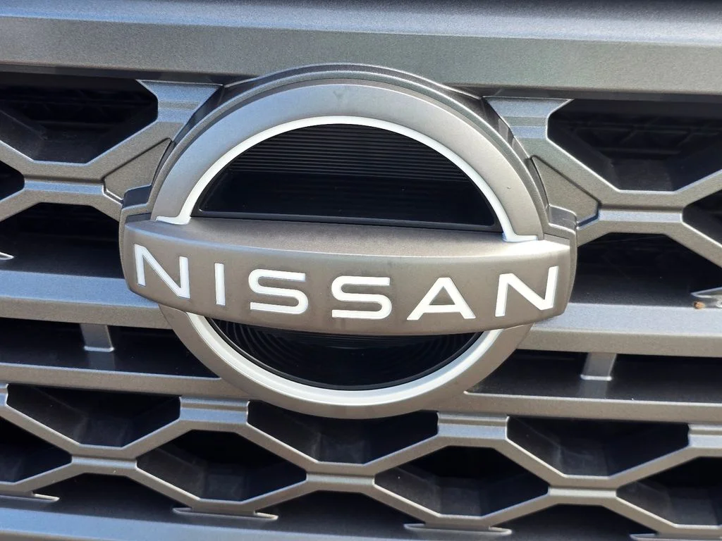 Used 2024 Gray Nissan SV image 4