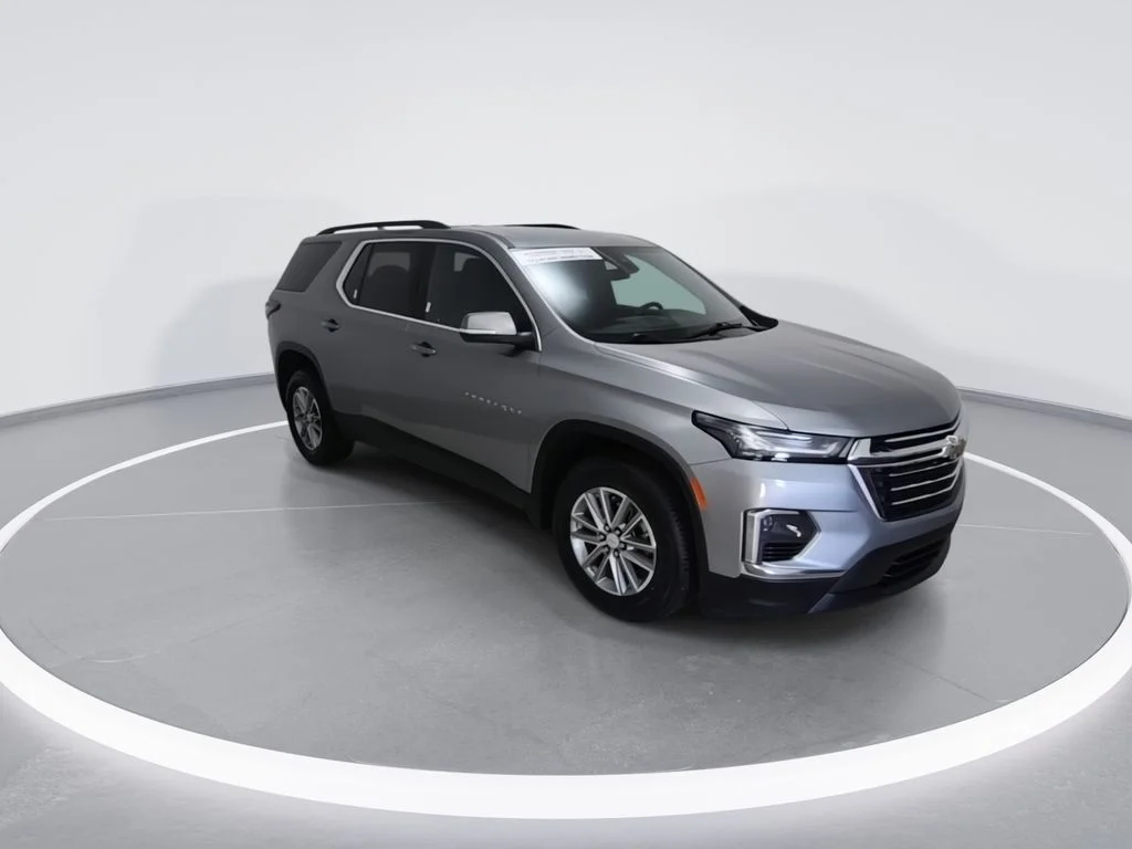 Used 2023 Gray Chevrolet LT image 3